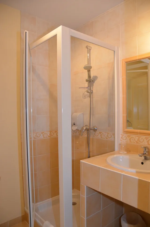 غرفة كومفورت بسرير كوين بإطلالة على البحر، Hotel Et Spa Les Cleunes Oleron 5/5