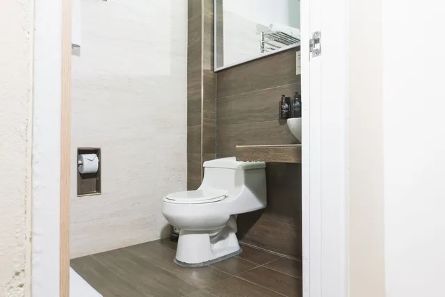 غرفة أساسية ثلاثية بثلاثة أسرّة، Waira Suites Hotel 6/6
