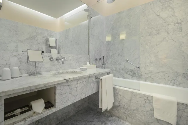 جناح جونيور بشرفة، Hotel Britania Art Deco, a Lisbon Heritage Collection 6/6