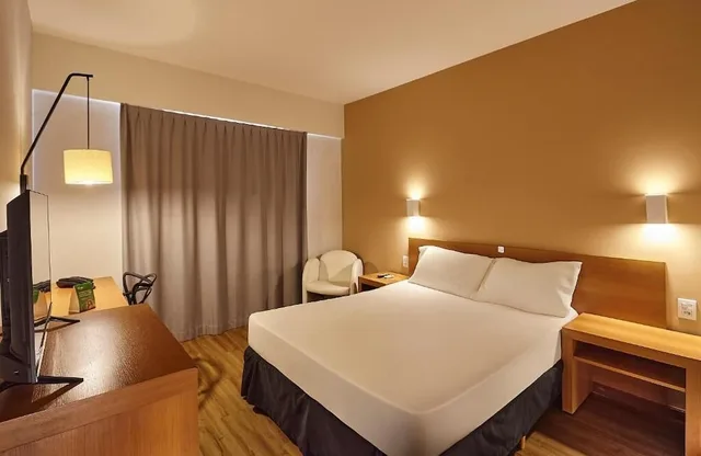 غرفة سوبيريور عائلية بسرير مزدوج وسرير فردي، HOTEL NACIONAL INN BAURU 3/6