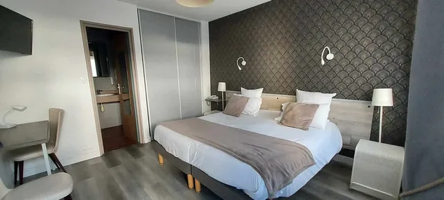 غرفة قياسية بسريرين منفصلين، Logis Maisons Glenn Anna L Aubergine 1/2