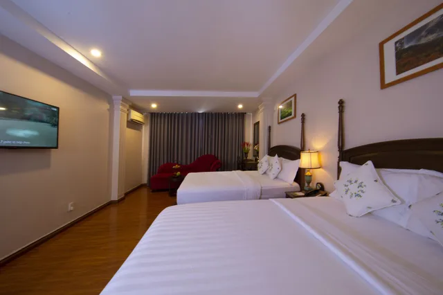 Elegant, Suite, 2 Queen Beds, City View، Alagon City Hotel and Spa 4/10