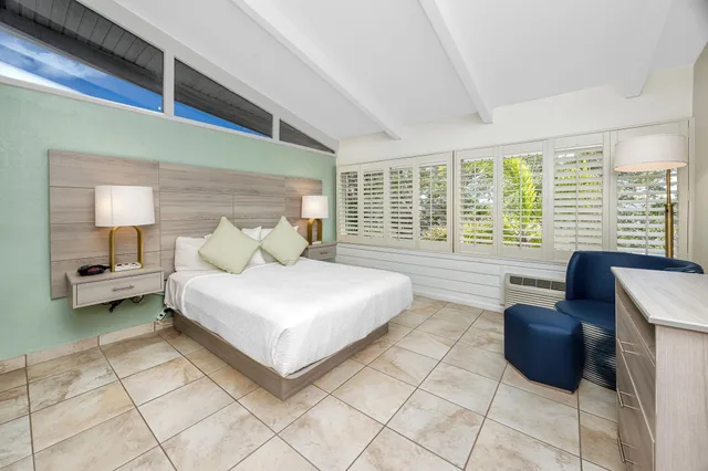 Suite, Multiple Beds, Best Western Plus Yacht Harbor Inn 2/2