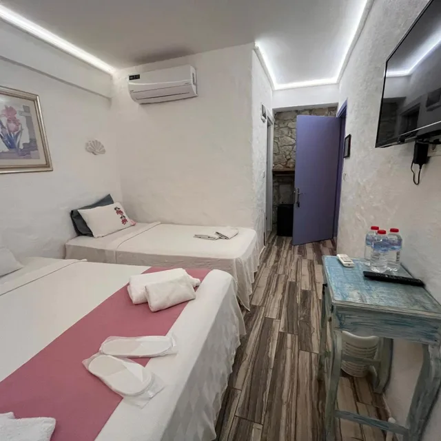 Superior, Triple, Alacati Asmali Konak Hotel 7/10