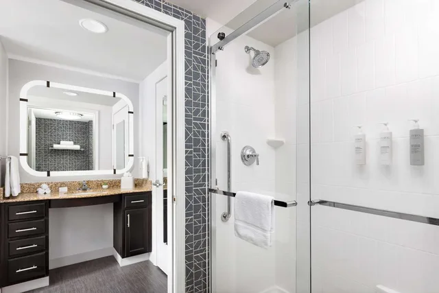 جناح بسرير كوين بغرفة نوم واحدة، Homewood Suites by Hilton Manchester/Airport 4/4
