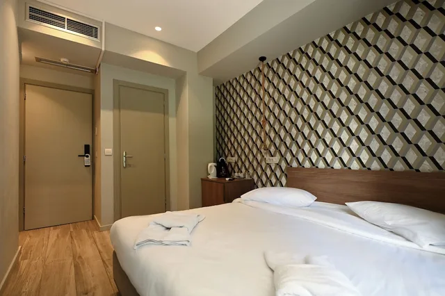 غرفة قياسية بسرير مزدوج بشرفة، Urban Core Residence 4/10