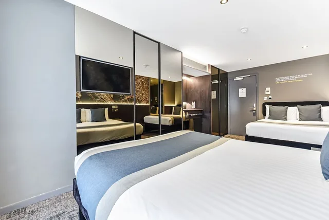 غرفة قياسية بسريرين مزدوجين، Heeton Concept Hotel - Luma Hammersmith 8/10