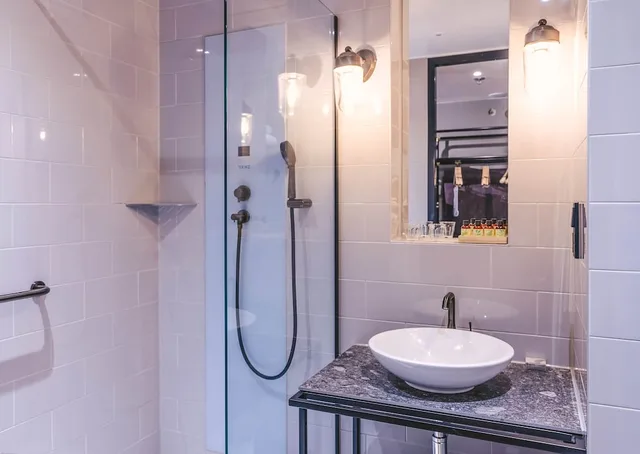 غرفة سوبيريور بسرير كوين، Four Elements Hotel Amsterdam 3/4