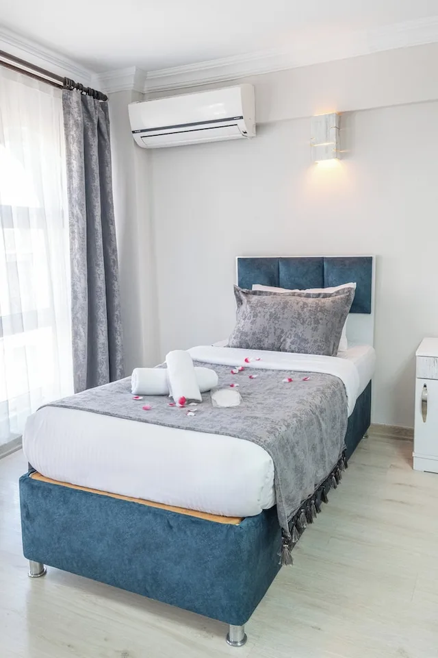 غرفة ديلوكس بسرير مزدوج بشرفة، Oban Suites 3/10