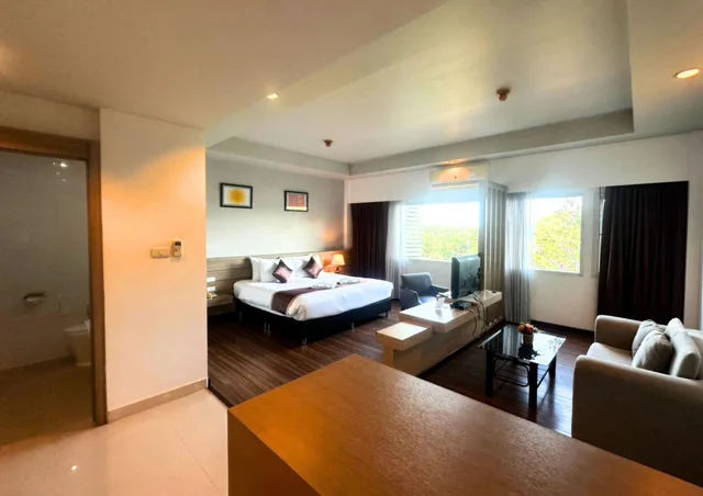 جناح جونيور بسرير كينج، Akelada Hotel 2/2
