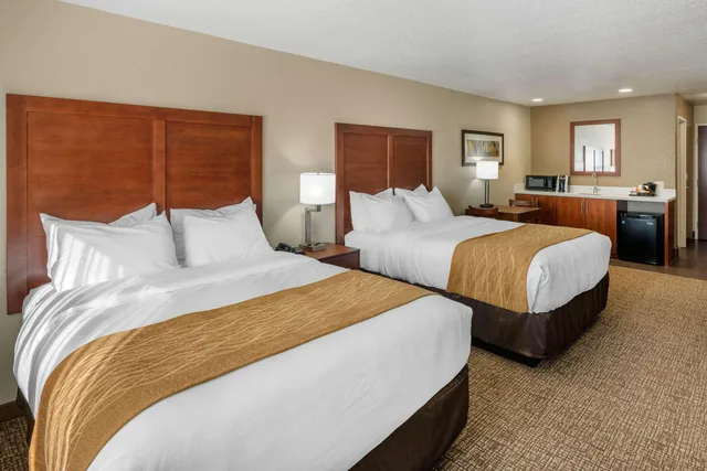 غرفة بسريرين كوين، Comfort Inn & Suites Coeur d'Alene, ID 1/6