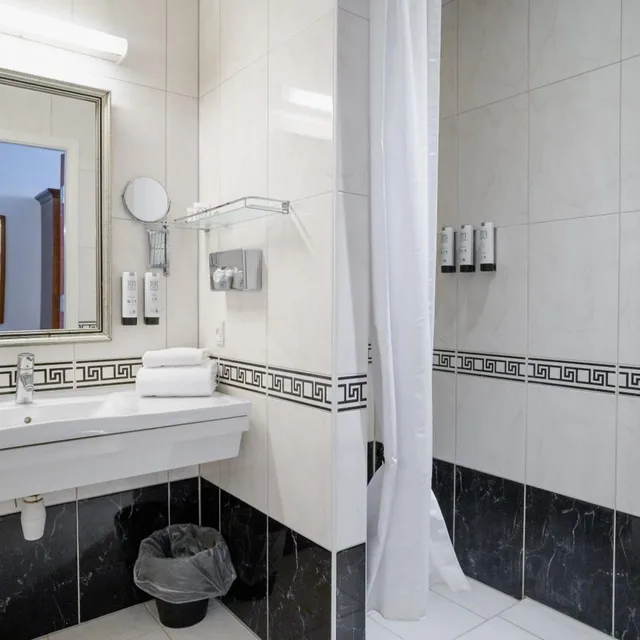 غرفة بسرير مزدوج، Helnan Marselis Hotel 4/4