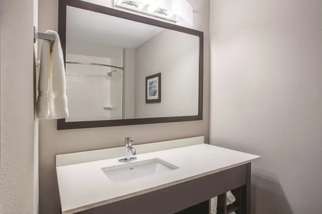 غرفة ديلوكس بسريرين كوين، La Quinta Inn and Suites by Wyndham Cullman 6/7