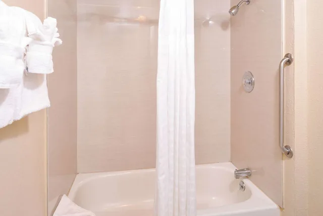 Room, 2 Queen Beds, Rancho Cordova Inn 9/9