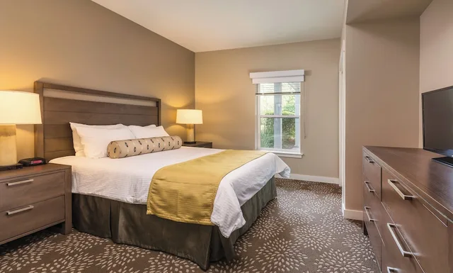 3 Bedrooms, Deluxe, Apartment, King Bed, Murphy Bed, Queen and Twin Beds، Worldmark Windsor 6/10
