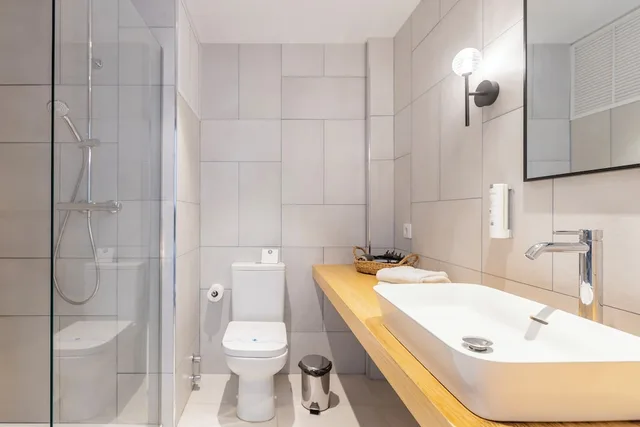 غرفة سوبيريور بسريرين منفصلين بإطلالة على البحر بشرفة، Hotel Soho Boutique Las Vegas 10/10