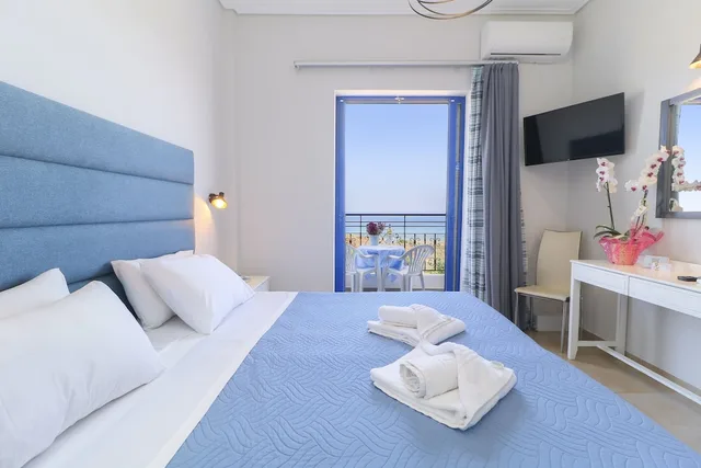 Superior, Double Bed, Sea View, Alexis Hotel 5/10