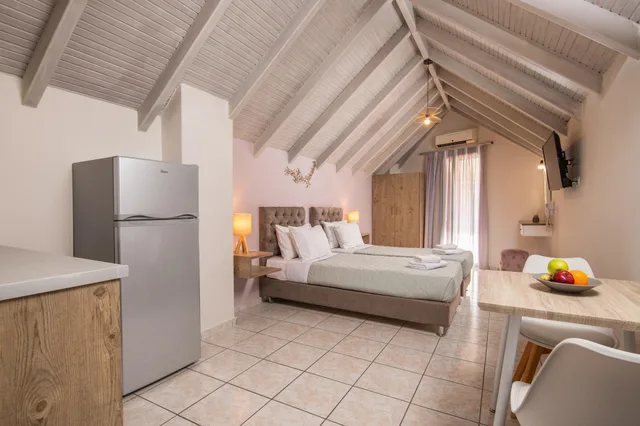 لوفت، Koukos Loft Apartments 1/1