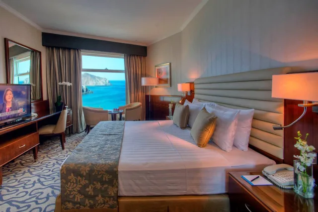 Panoramic, Suite, King Bed, Mountain and Sea View, Oceanic Khorfakkan Resort And Spa 1/1