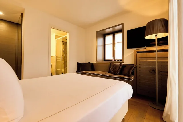 غرفة بسرير مزدوج تُحدَّد عند الوصول، Ambra Cortina Luxury Fashion Boutique Hotel 1/5