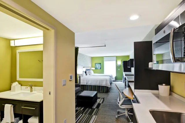 Studio, 2 Queen Beds, Accessible, Home2 Suites by Hilton Hilton Head 3/4