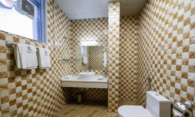 جناح بسرير مزدوج بمنطقة جلوس، SH HOTEL 3/4