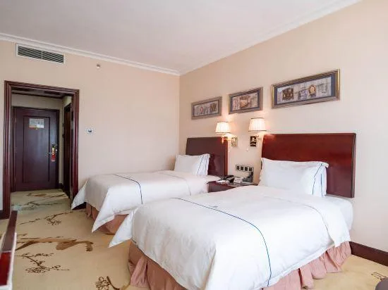 غرفة بسريرين، Junyi Hotel 1/2