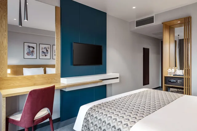 غرفة سوبيريور بسريرين منفصلين، Clocks Hotel Tbilisi 2/5