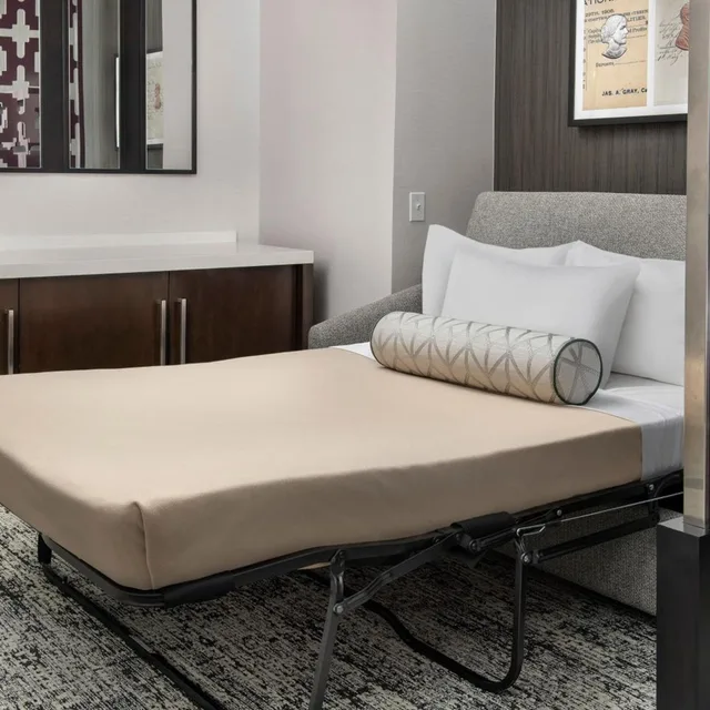 غرفة تنفيذية بسرير كينج بإطلالة على المدينة مع أريكة، Courtyard By Marriott San Diego Downtown 4/7