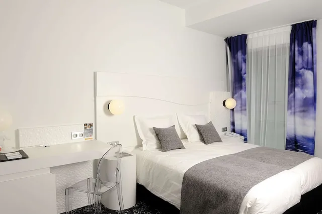 غرفة قياسية بسرير مزدوج، Kyriad Prestige Perpignan Centre del Mon 1/10
