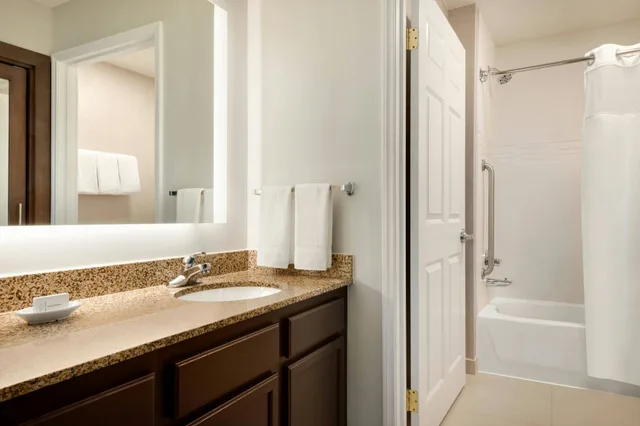 غرفة، Residence Inn By Marriott West Springfield 3/7