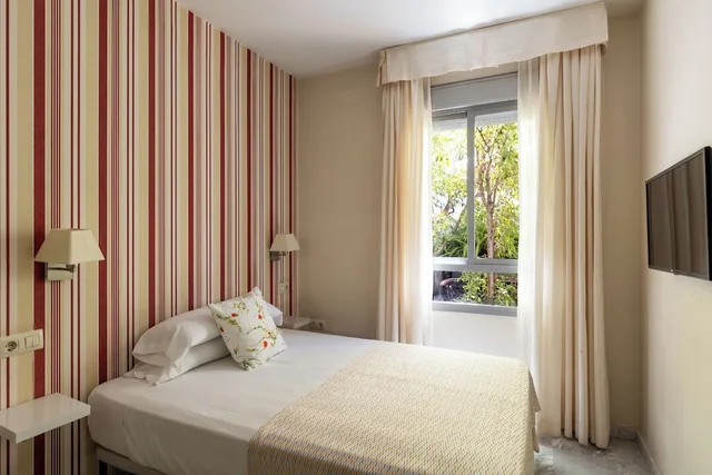 غرفة بسرير فردي، Plaza Santa Lucia 2/10
