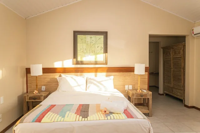 Family, 1 Double and 3 Single Beds, Garden View، Pousada Corsario Buzios 2/4