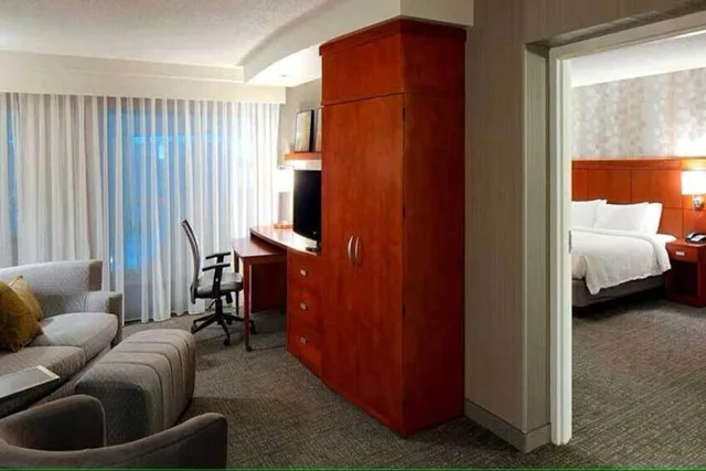 جناح استوديو عائلي بسريرين كوين، Courtyard by Marriott Columbus West 1/1