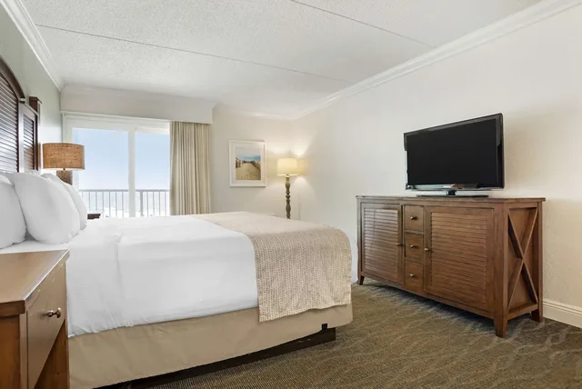 Standard, King Bed, Ocean Front، Best Western On The Beach 1/5