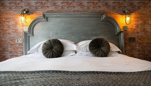 Chic, Double Bed, The Elephant Hotel 1/2