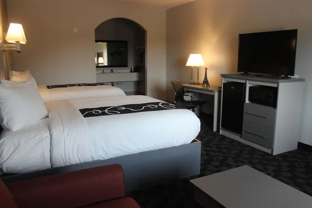 جناح ديلوكس بسريرين كوين، Paris Inn Suites 3/8