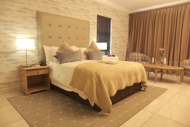 جناح شهر العسل بسرير كينج، The Point Hotel Spa 1/1