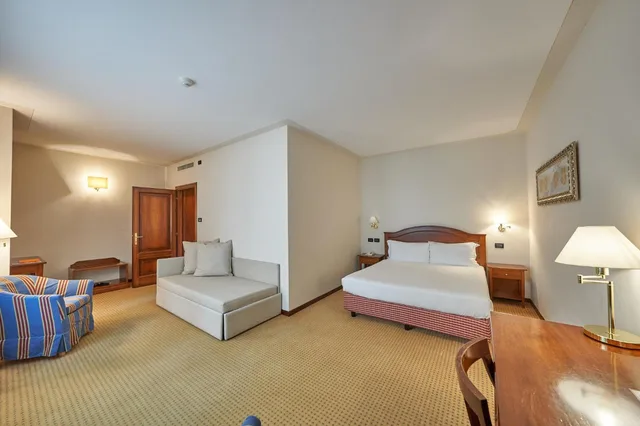 جناح جونيور، Relais Santo Stefano 6/9