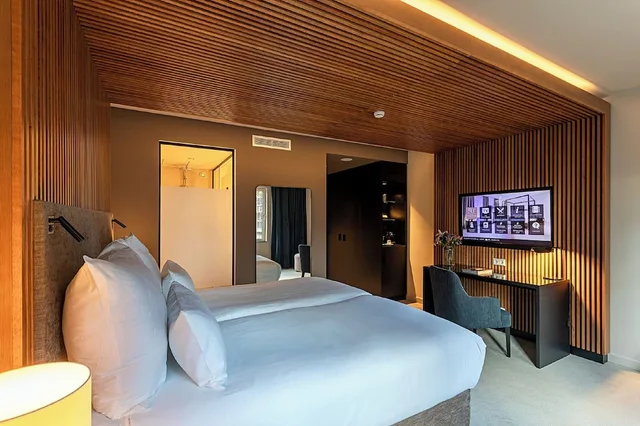 غرفة سوبيريور بسرير مزدوج مع أريكة، Pestana Amsterdam Riverside 5/8
