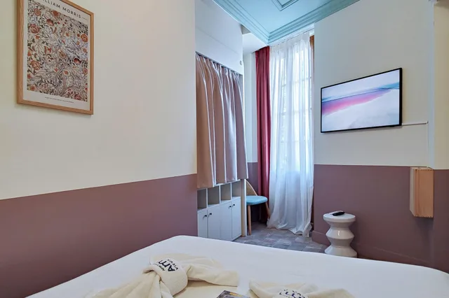 شقة بشرفة، Hôtel Au Picardy 2/4