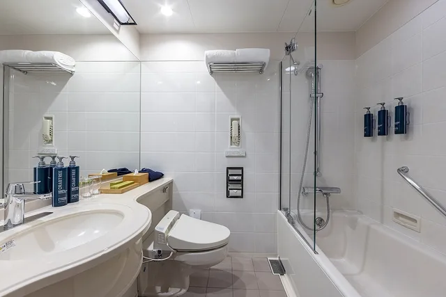 Room, Twin Beds, Pet Friendly, Hilton Odawara Resort And Spa 3/3