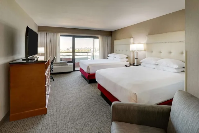غرفة بسريرين كوين لذوي الإعاقة، Drury Inn And Suites Phoenix Airport 5/7