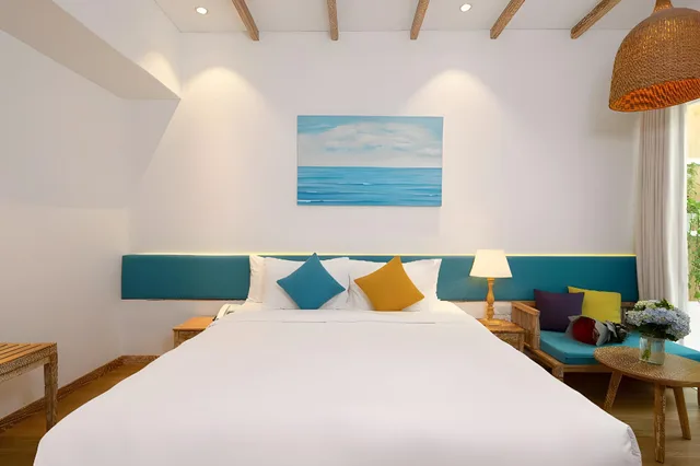 Superior, King Bed, No Window، Risemount Premier Resort Danang 1/1