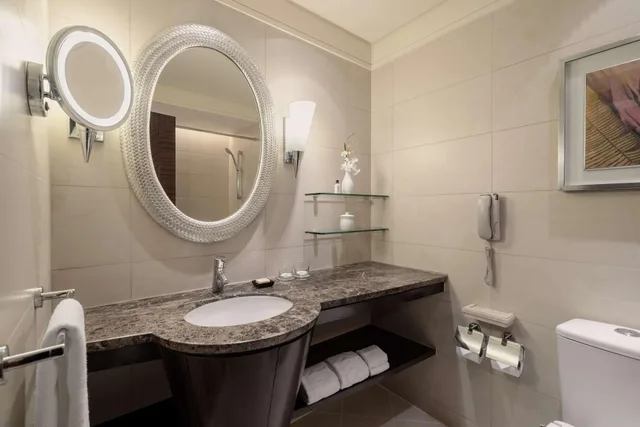 غرفة كلوب بسريرين منفصلين، EDSA Shangri-La Manila 3/3