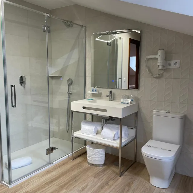 Room, Single, Attic، Maria Cristina Hotel 9/10