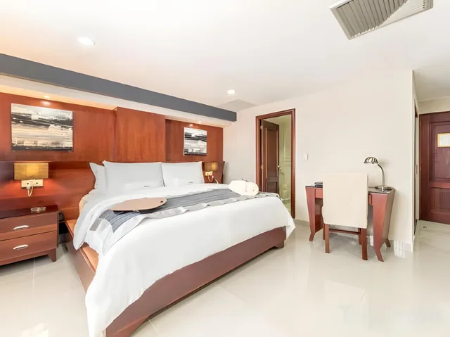 جناح شهر العسل بسرير كوين، Hodelpa Gran Almirante Hotel & Casino 2/2
