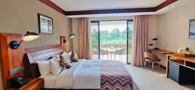غرفة قياسية بشرفة، Kampala Nile Resort 1/1