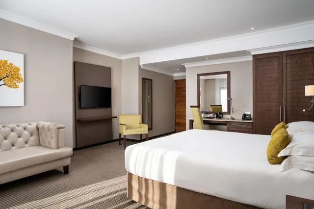 غرفة سوبيريور بسرير مزدوج، PREMIER RESORT SANI PASS 2/3