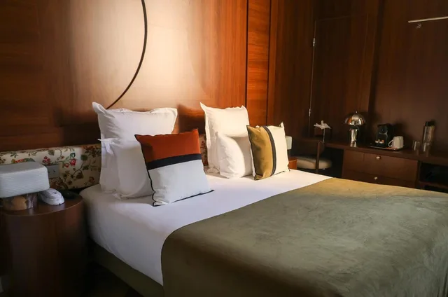 غرفة كومفورت بسرير مزدوج بإطلالة على الفناء، HOTEL D'ARGENSON 1/2